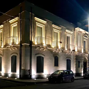 https://eureka-big-apartment.taorminaitalyhotels.com